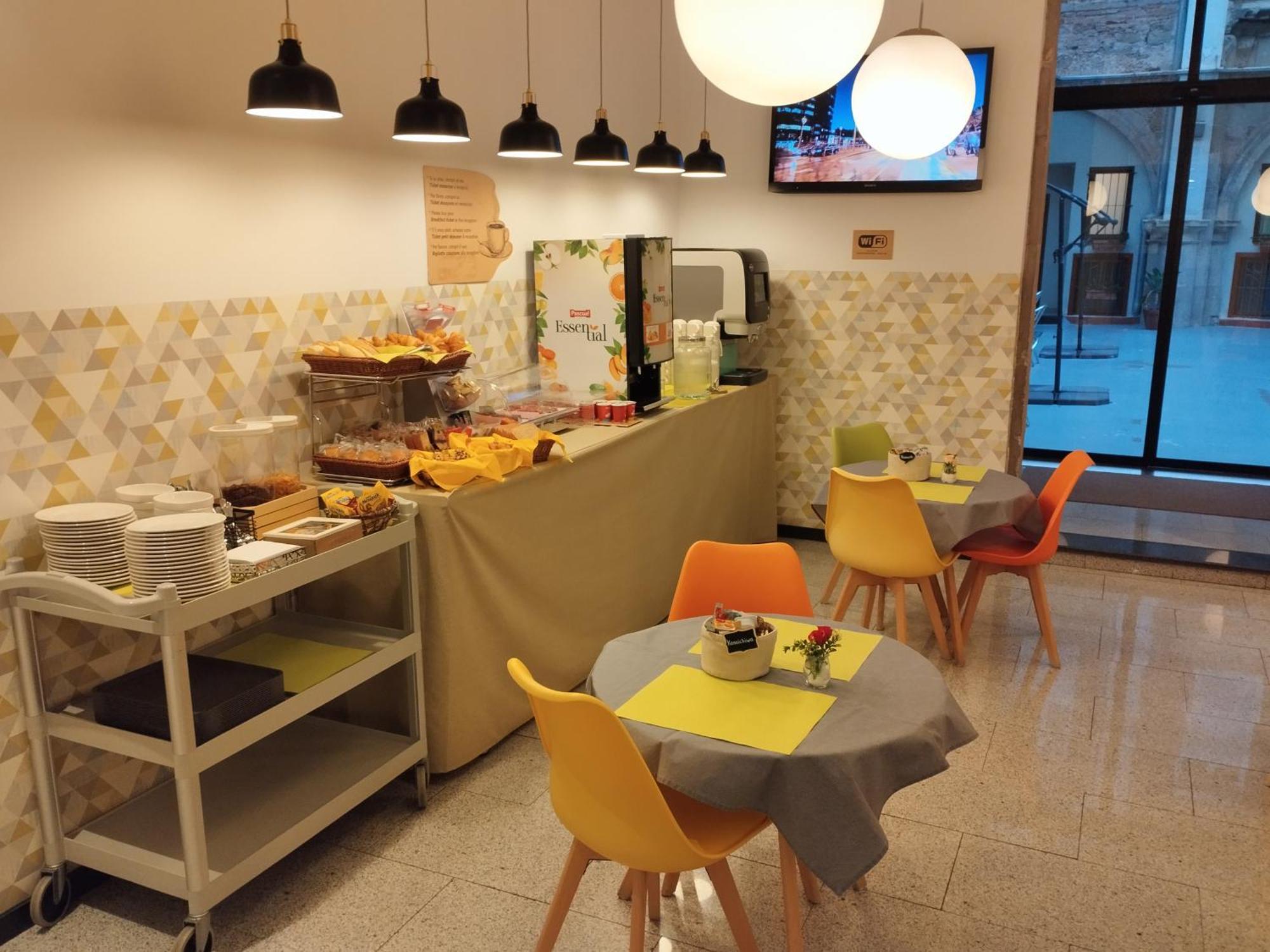 Hostal La Terrassa Barcelona Exteriör bild